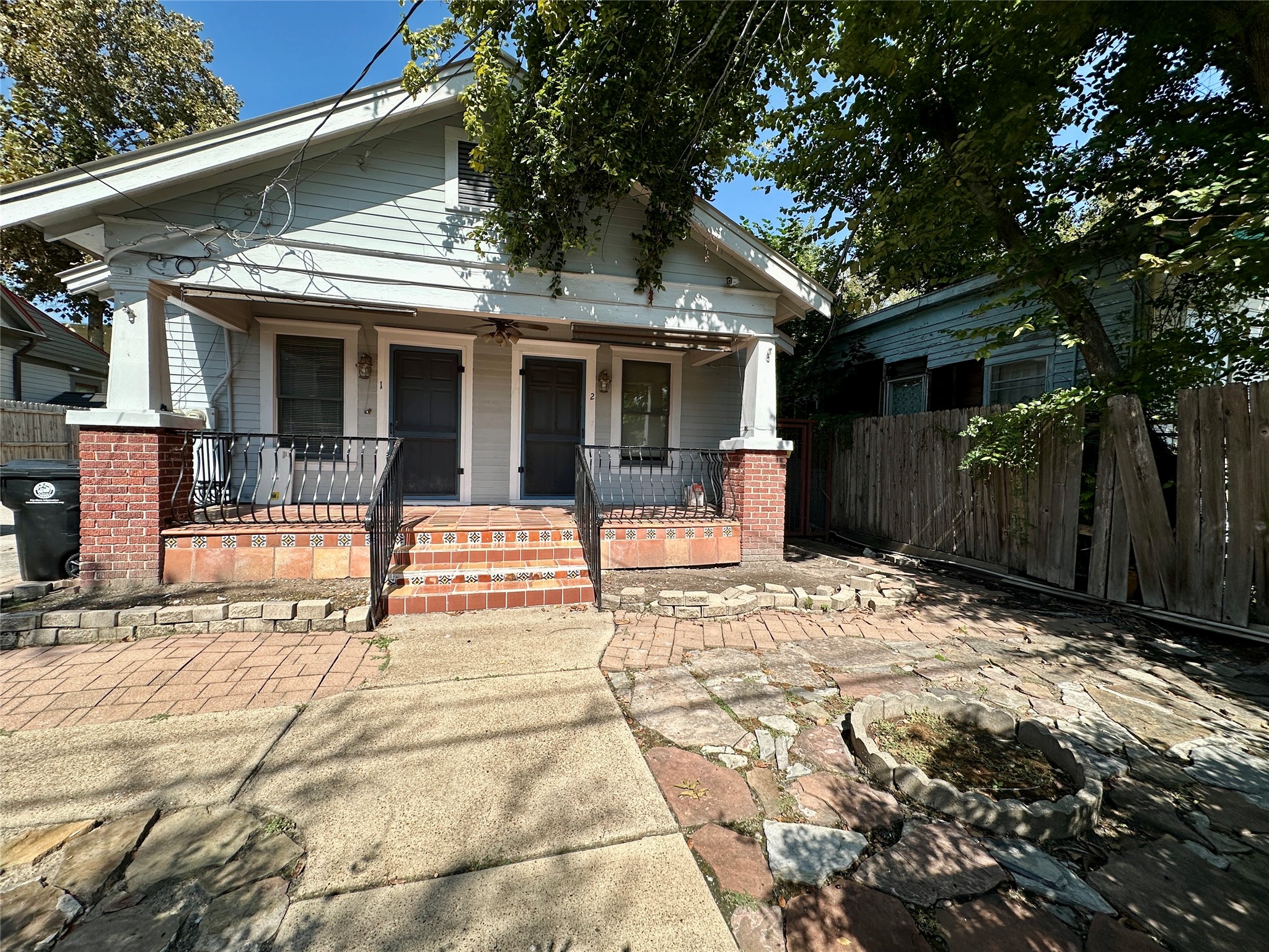 405 James, Unit 2 Houston, TX 77009 - Photo 1 of 12