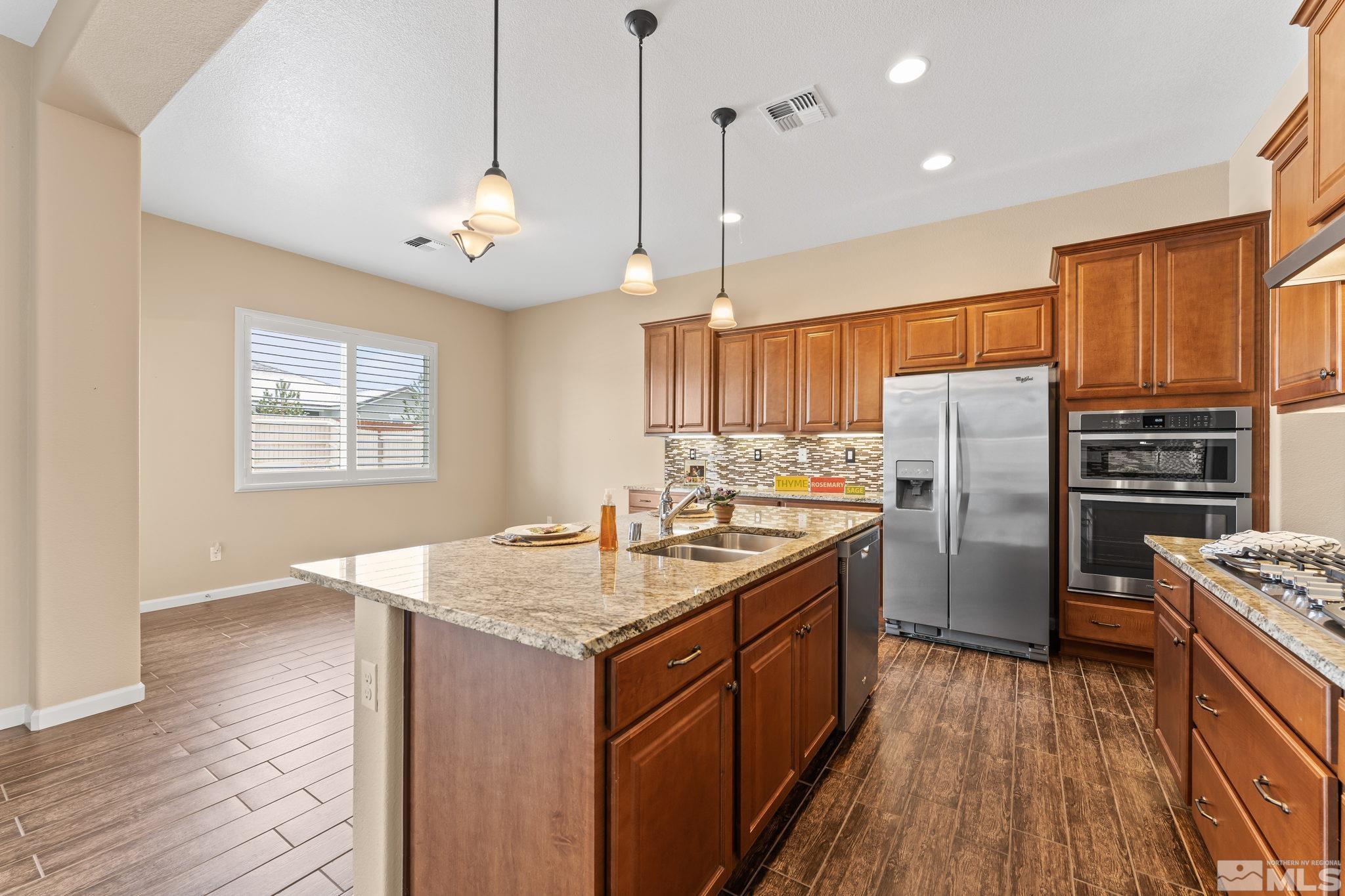 9880 Hafflinger Lane Reno, NV 89521 - Photo 10 of 34 Photo 10