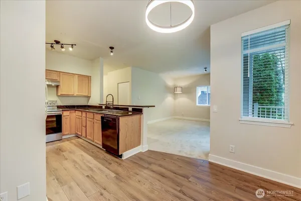 $324,950 | 5809 Highway Place Street Northeast, Unit A203, Everett, WA 98203