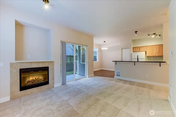 $324,950 | 5809 Highway Place Street Northeast, Unit A203, Everett, WA 98203