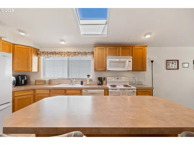 $155,000 | 275 Littlebrook Lane, Roseburg, OR 97471