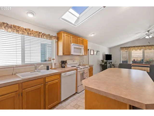 $155,000 | 275 Littlebrook Lane, Roseburg, OR 97471