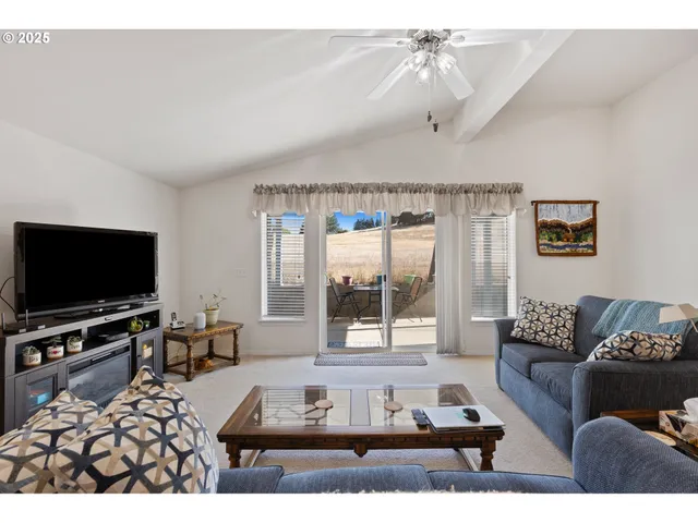 $155,000 | 275 Littlebrook Lane, Roseburg, OR 97471