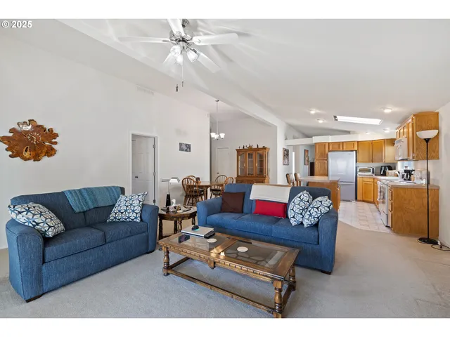 $155,000 | 275 Littlebrook Lane, Roseburg, OR 97471