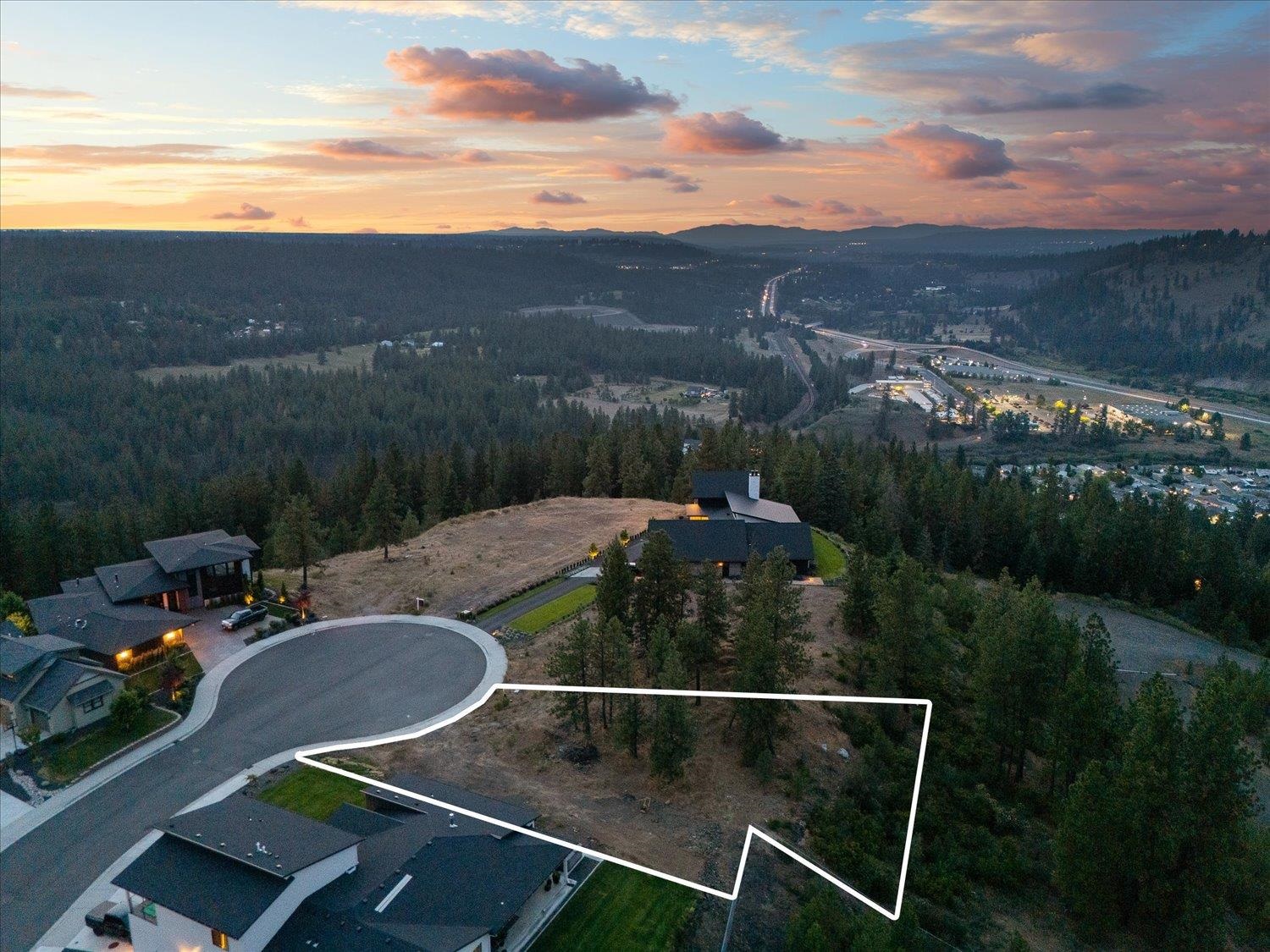 5229 South Falcon Point Spokane, WA 99224 - Photo 8 of 20
