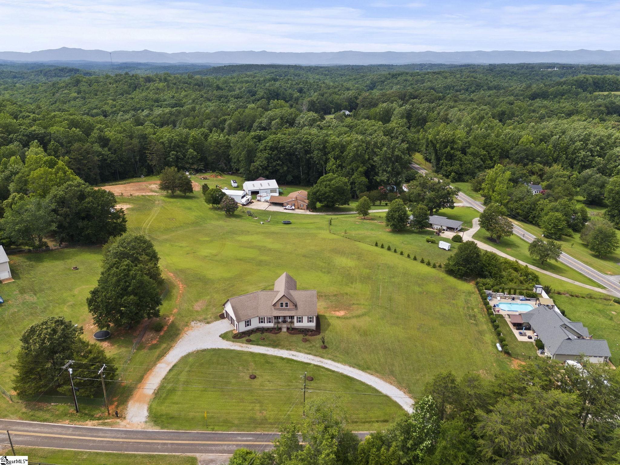 210 Rutledge Lake Road Greenville, SC 29617 - Photo 42 of 50 Gallery Image 42