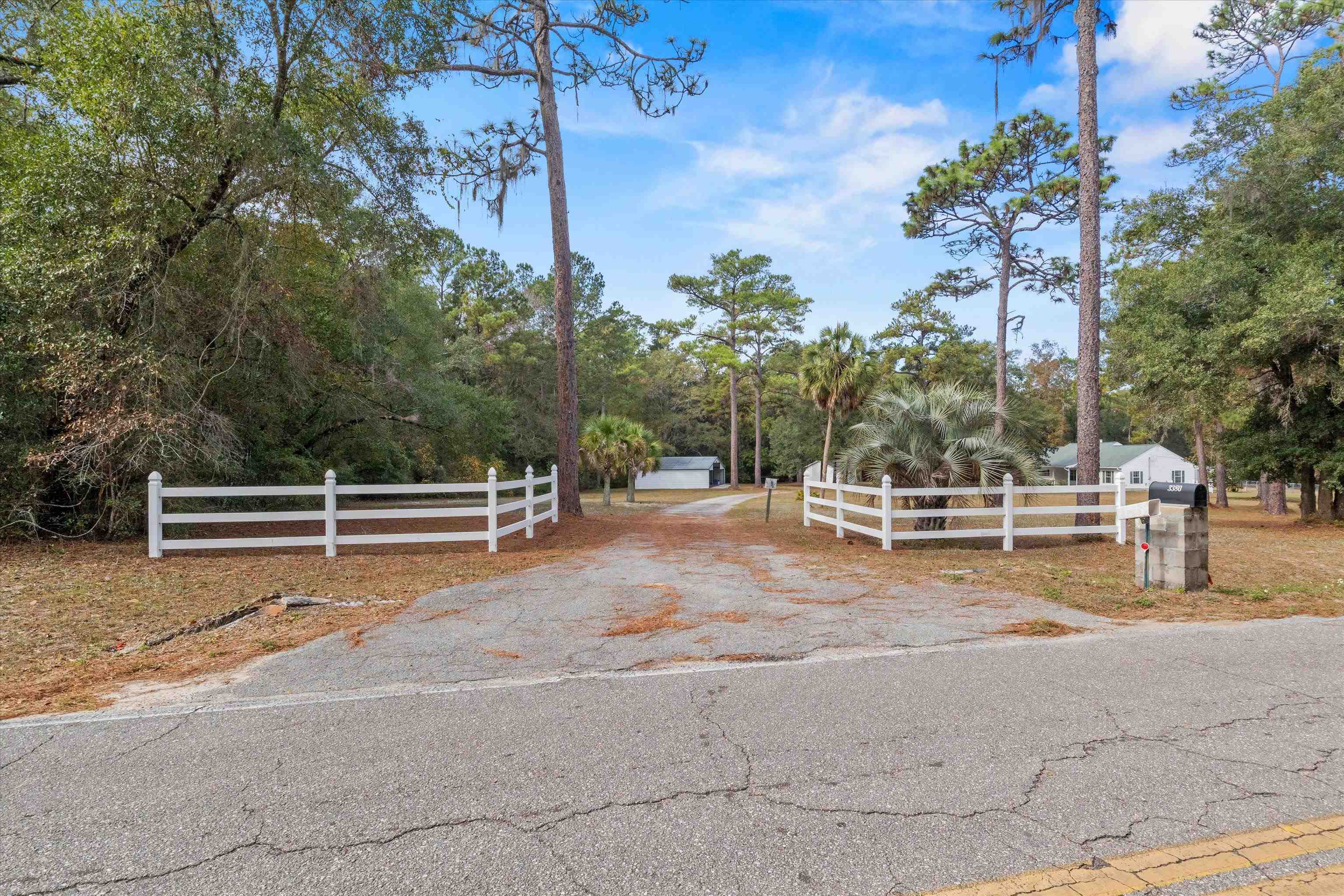 3380 Ben Stoutamire Road Tallahassee, FL 32310 - Photo 32 of 42