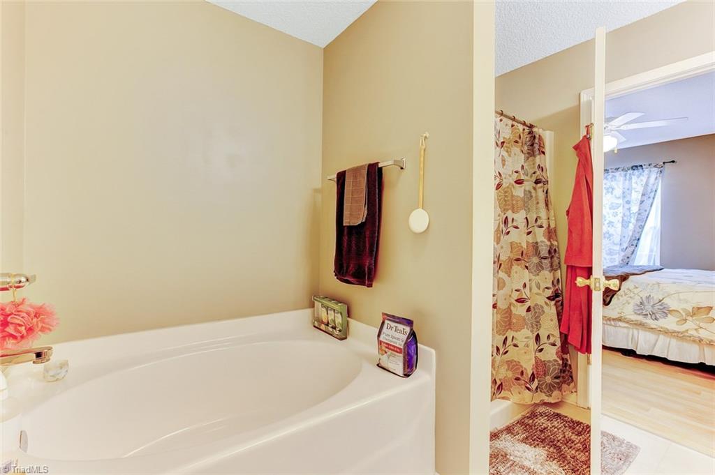 2872 WaterStone Loop High Point, NC 27265 - Photo 18 of 23