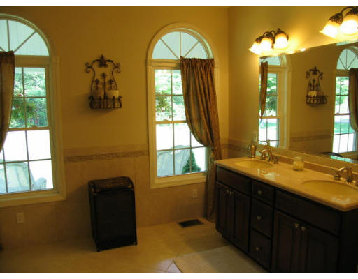 62 Bacon Hill Road Spencer, MA 01562 - Photo 16 of 30 Gallery Image 16