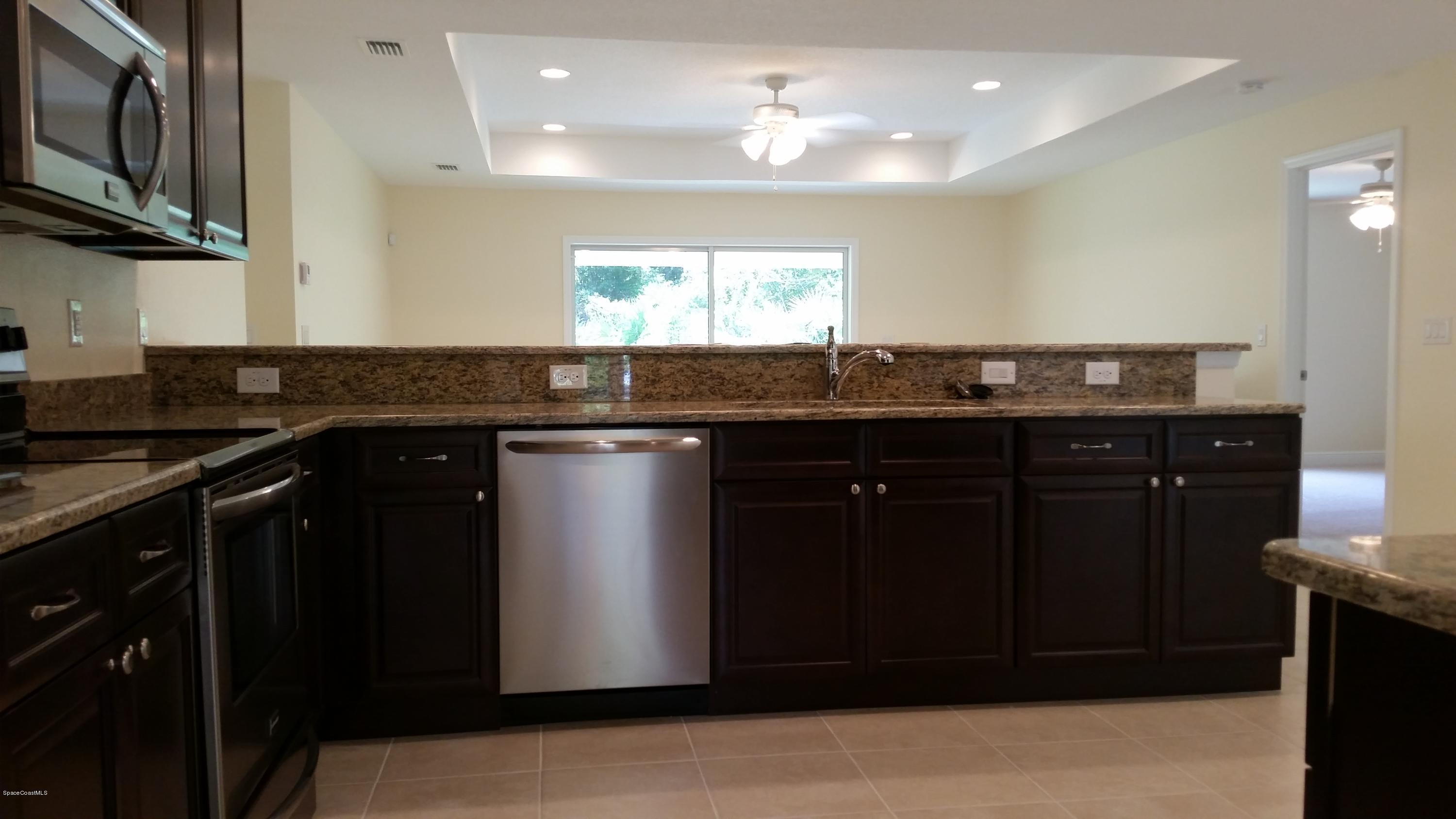 680 Airoso Road Southeast Palm Bay, FL 32909 - Photo 12 of 28 2016-08-06 12.44.06
