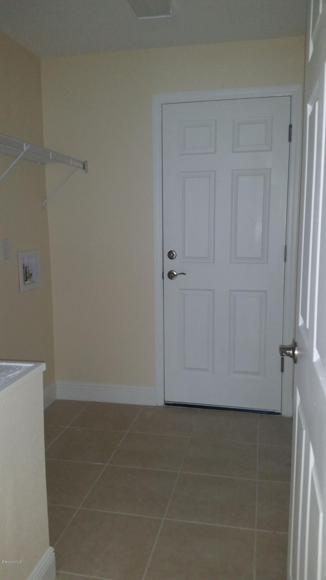 680 Airoso Road Southeast Palm Bay, FL 32909 - Photo 26 of 28 Laundry room