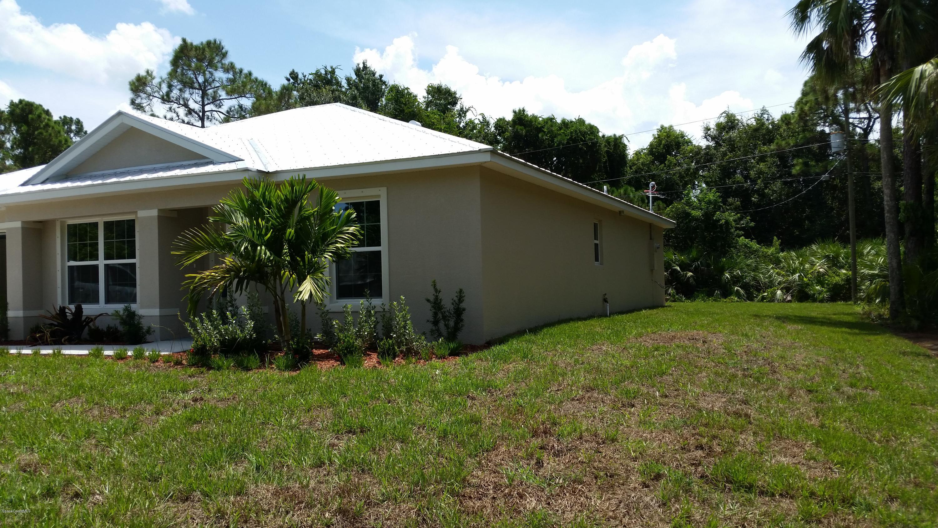 680 Airoso Road Southeast Palm Bay, FL 32909 - Photo 4 of 28 2016-08-06 12.40.46