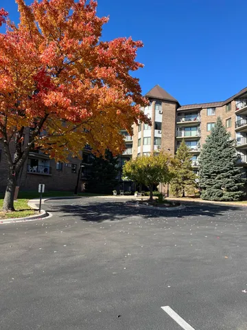 $99,950 | 2601 Kenzie Terrace, Unit 512, St. Anthony, MN 55418