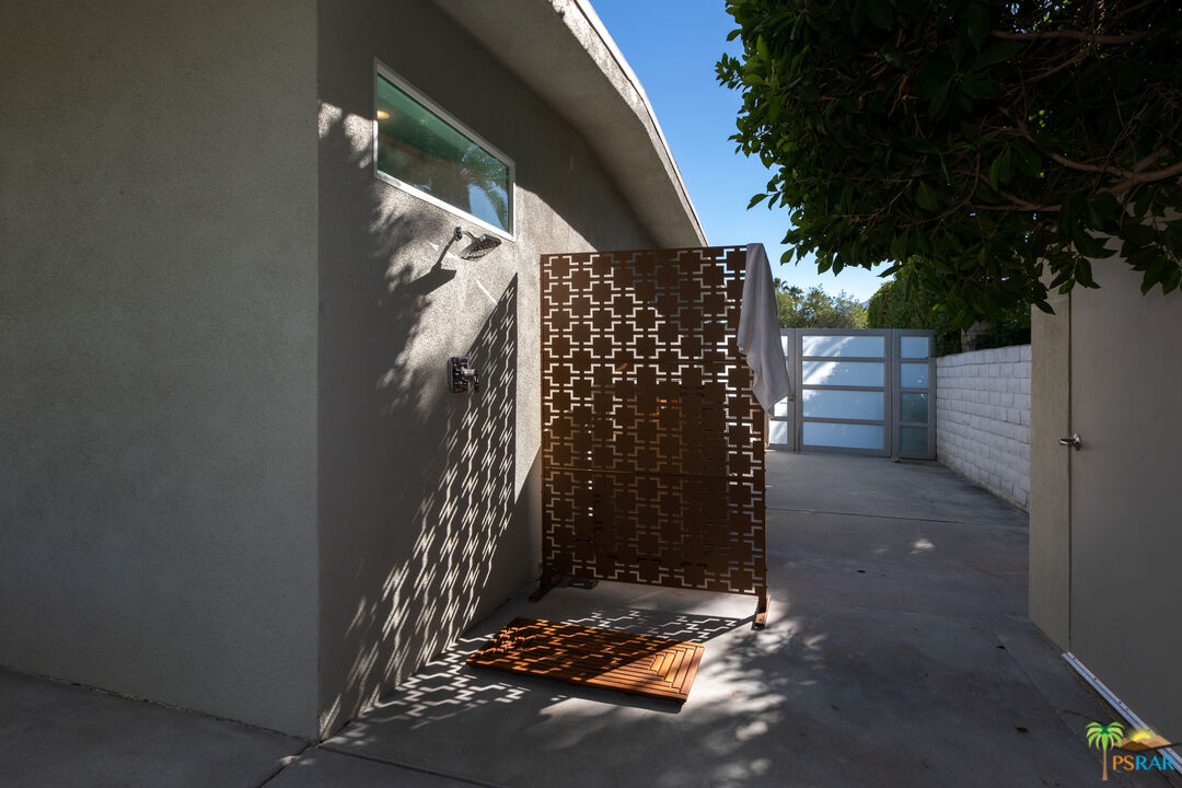 646 East Morongo Road Palm Springs, CA 92264 - Photo 37 of 45