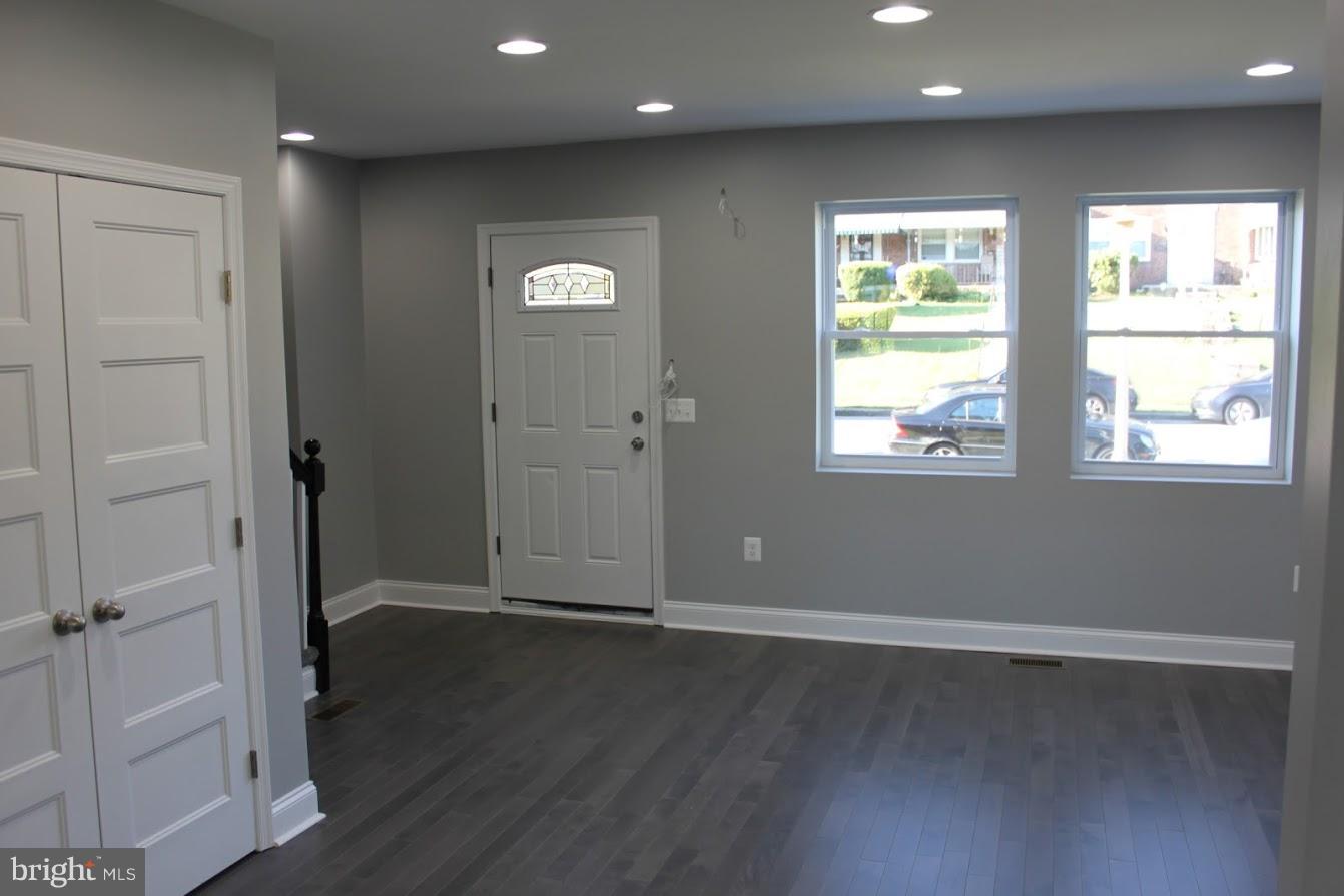 1612 Northwick Road Baltimore, MD 21218 - Photo 3 of 25 Interior (General)
