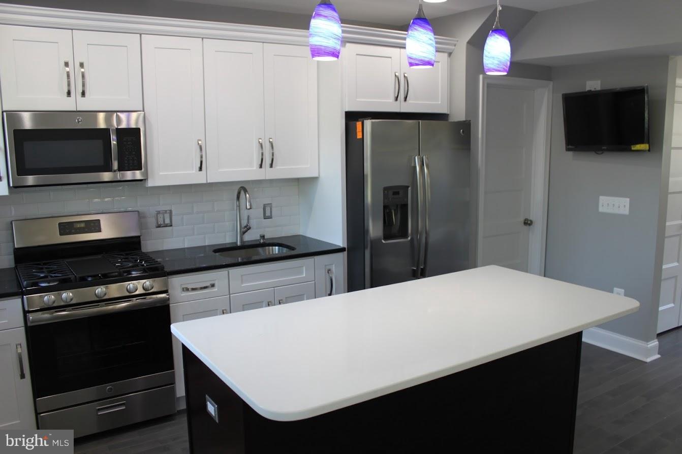 1612 Northwick Road Baltimore, MD 21218 - Photo 6 of 25 Interior (General)
