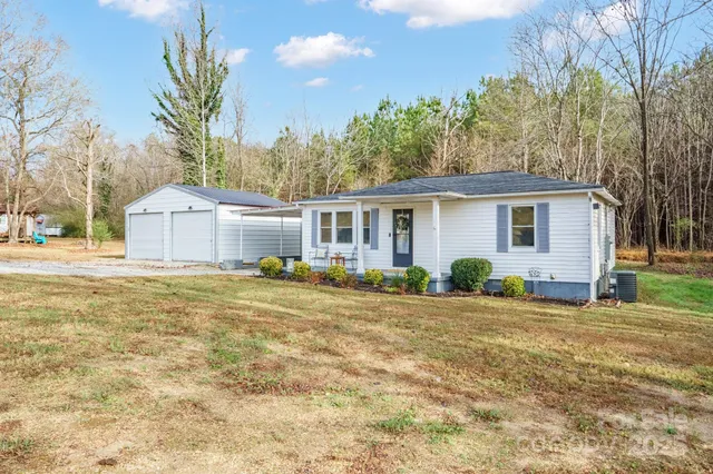 $249,900 | 2171 Gastonia Highway, Lincolnton, NC 28092