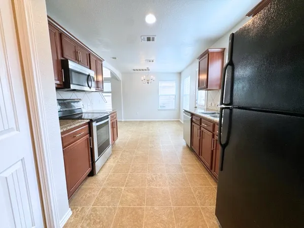 $319,900 | 716 Alamo Plaza Drive, Cedar Park, TX 78613
