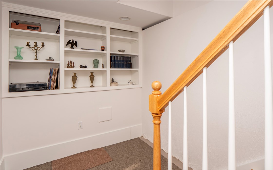 4 Kay Terrace Newport, RI 02840 - Photo 24 of 27