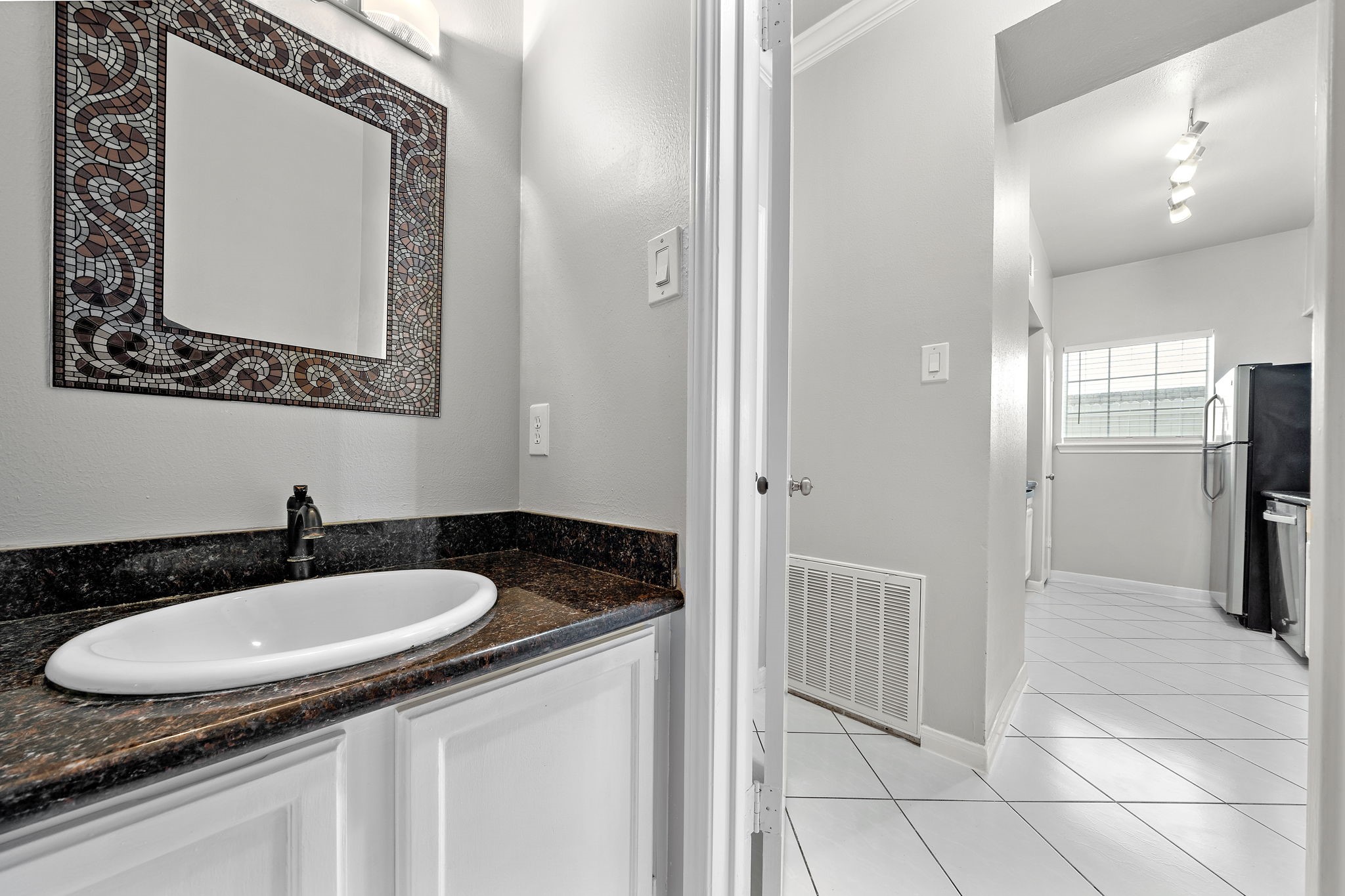 7396 Regency Square Court Houston, TX 77036 - Photo 11 of 26