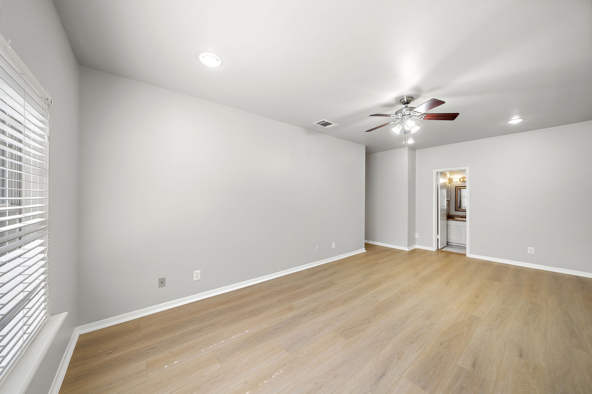 7396 Regency Square Court Houston, TX 77036 - Photo 15 of 26