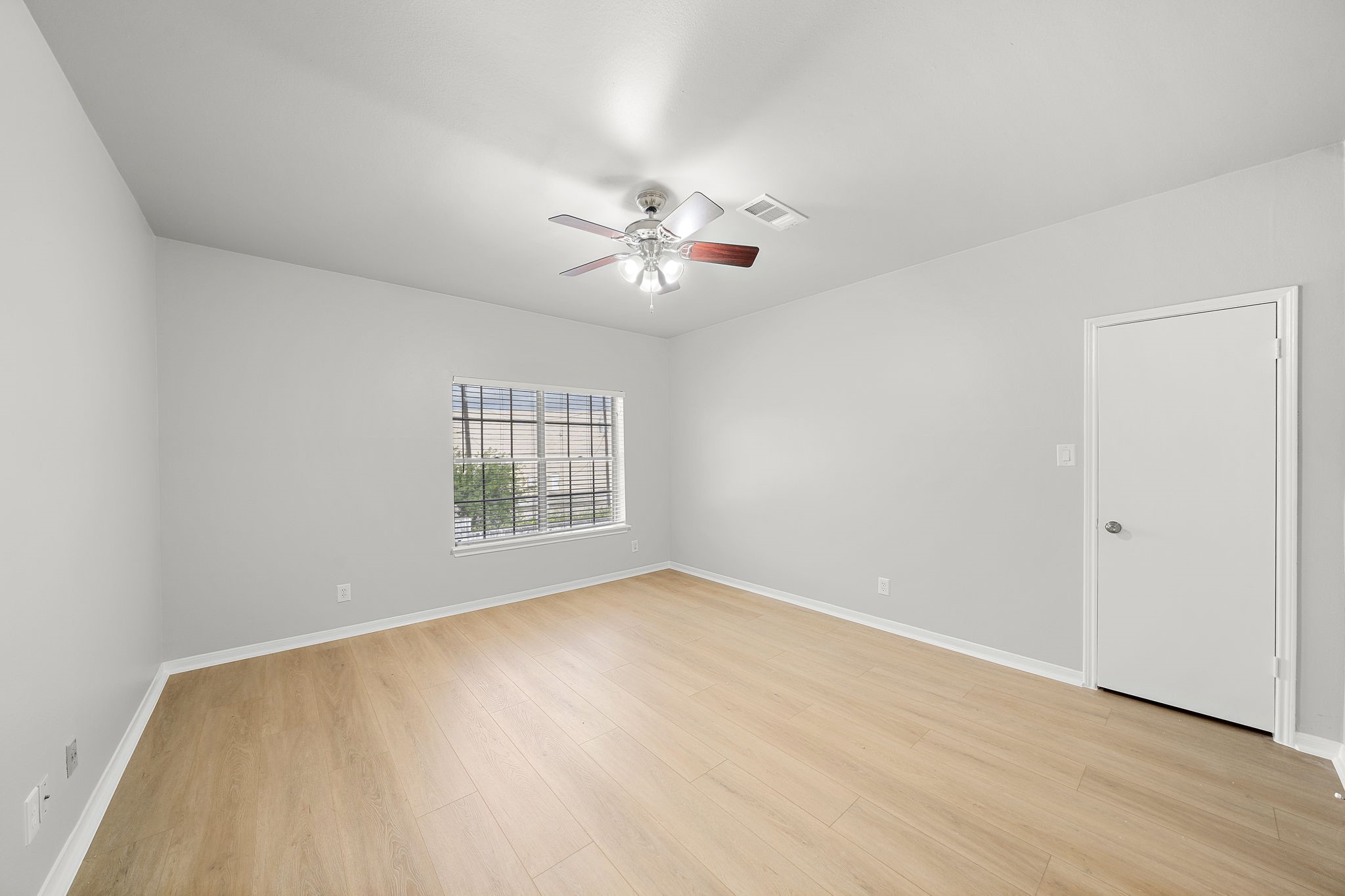 7396 Regency Square Court Houston, TX 77036 - Photo 16 of 26