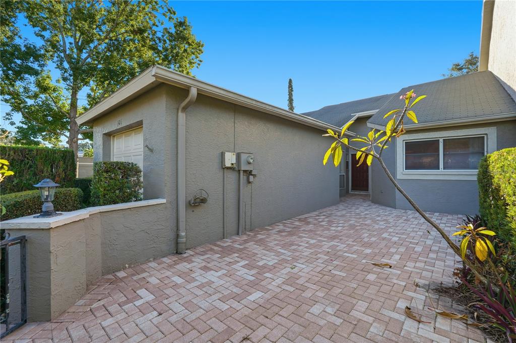 106 Hunter Court Palm Harbor, FL 34684 - Photo 2 of 21