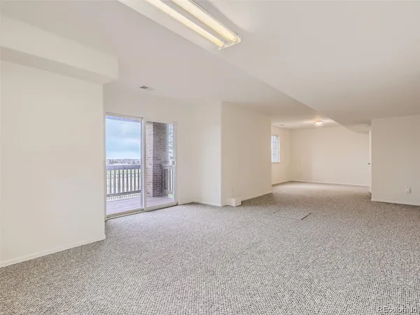 $3,000 | 21931 East Canyon Place, Aurora, CO 80016