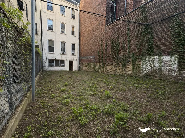 $2,700,000 | 241 East 123rd Street, Unit 17 | East Harlem