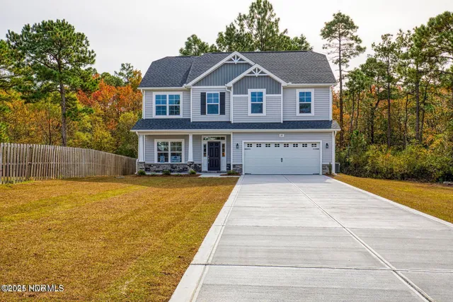 $1,975 | 217 Admiral Court, Sneads Ferry, NC 28460