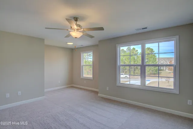 $1,975 | 217 Admiral Court, Sneads Ferry, NC 28460