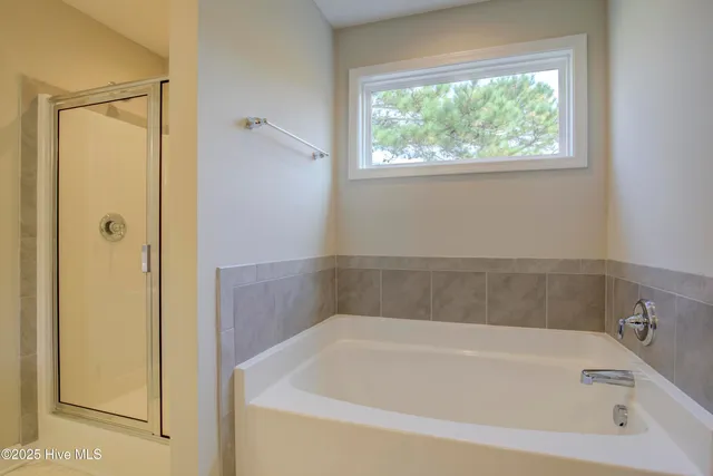 $1,975 | 217 Admiral Court, Sneads Ferry, NC 28460