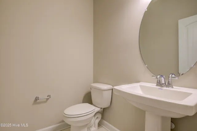 $1,975 | 217 Admiral Court, Sneads Ferry, NC 28460