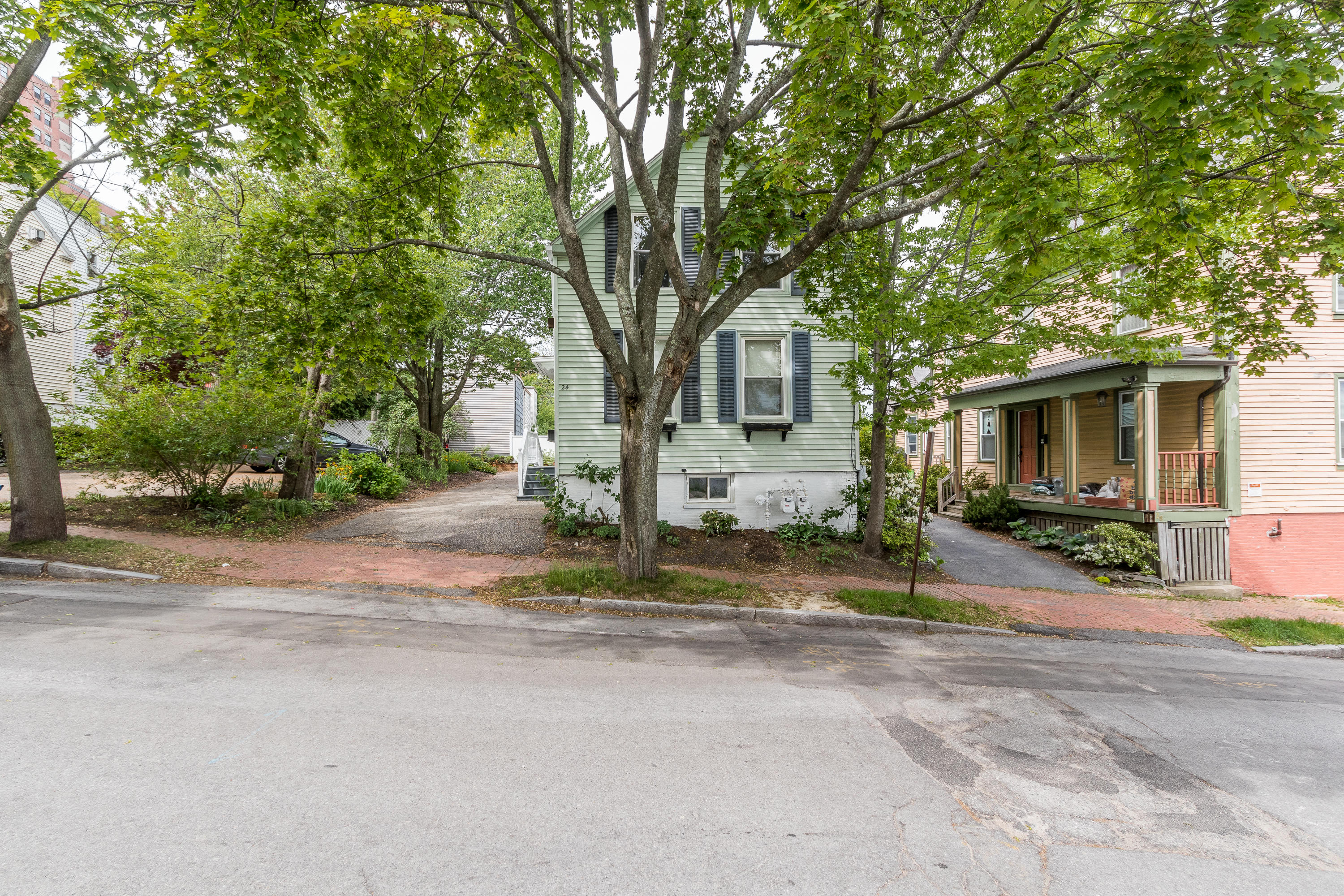 24 Hanover Street, Unit A Portland, ME 04101 - Photo 5 of 62 20210528EG-72005