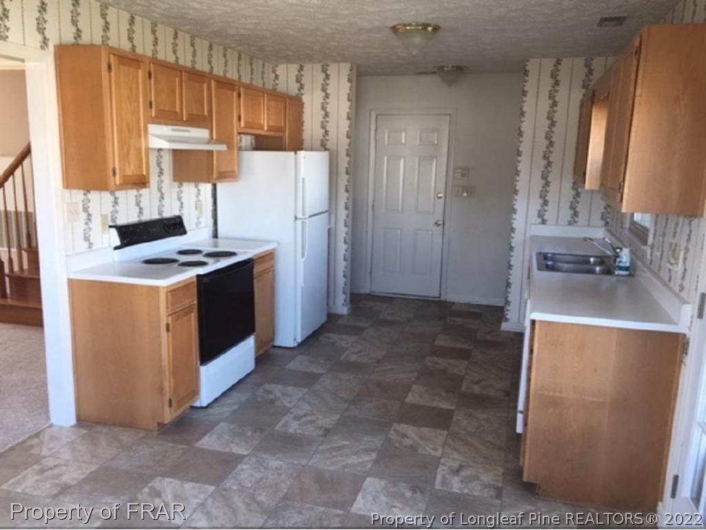 5728 Walkabout Road Hope Mills, NC 28348 - Photo 7 of 14 Gallery Image 7