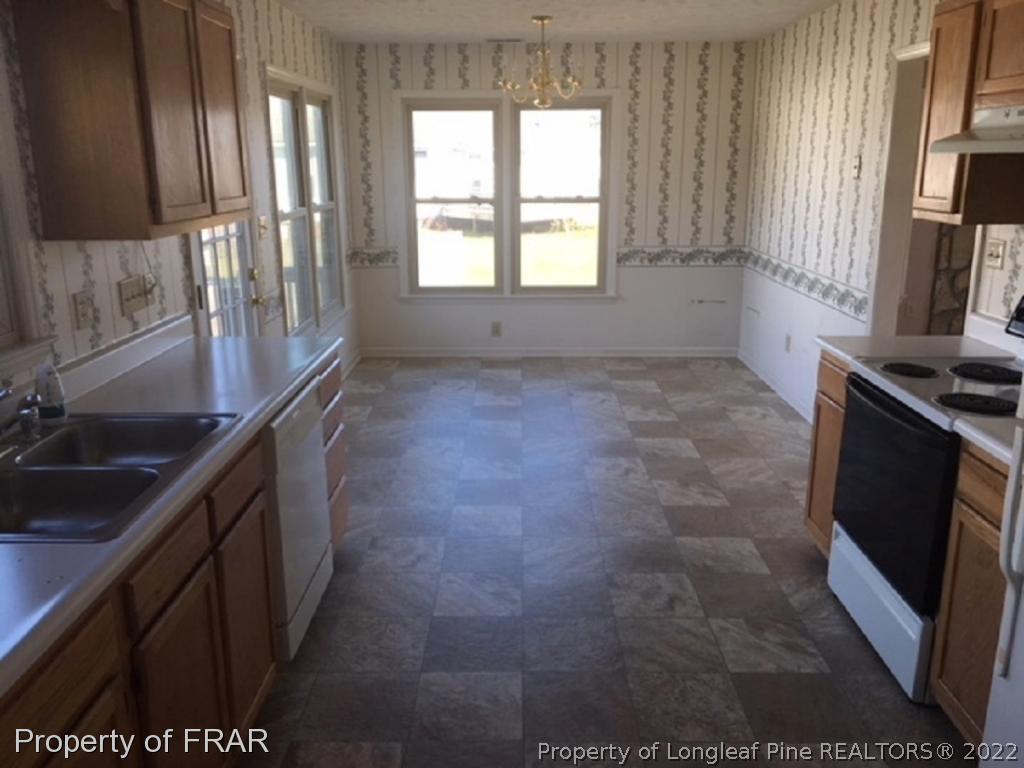 5728 Walkabout Road Hope Mills, NC 28348 - Photo 8 of 14 Gallery Image 8