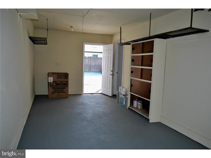 58 Harrow Road Levittown, PA 19056 - Photo 23 of 25 Garage