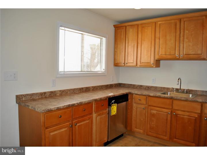 58 Harrow Road Levittown, PA 19056 - Photo 6 of 25 Kitchen