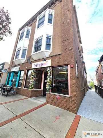 $3,150 | 459 Main Street, Unit 457, Metuchen, NJ 08840
