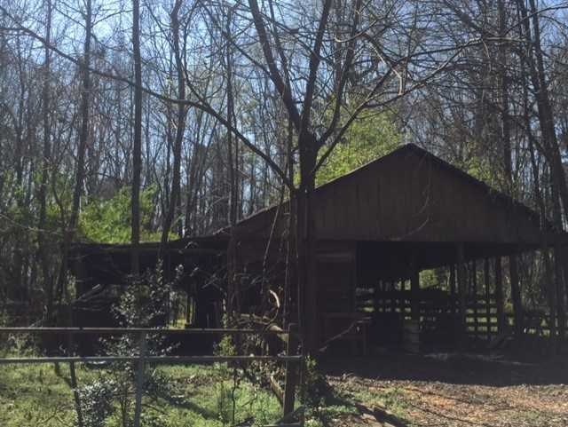6875 Colaparchee Road, Unit 5A Macon, GA 31210 - Photo 13 of 39 a view of a house with backyard