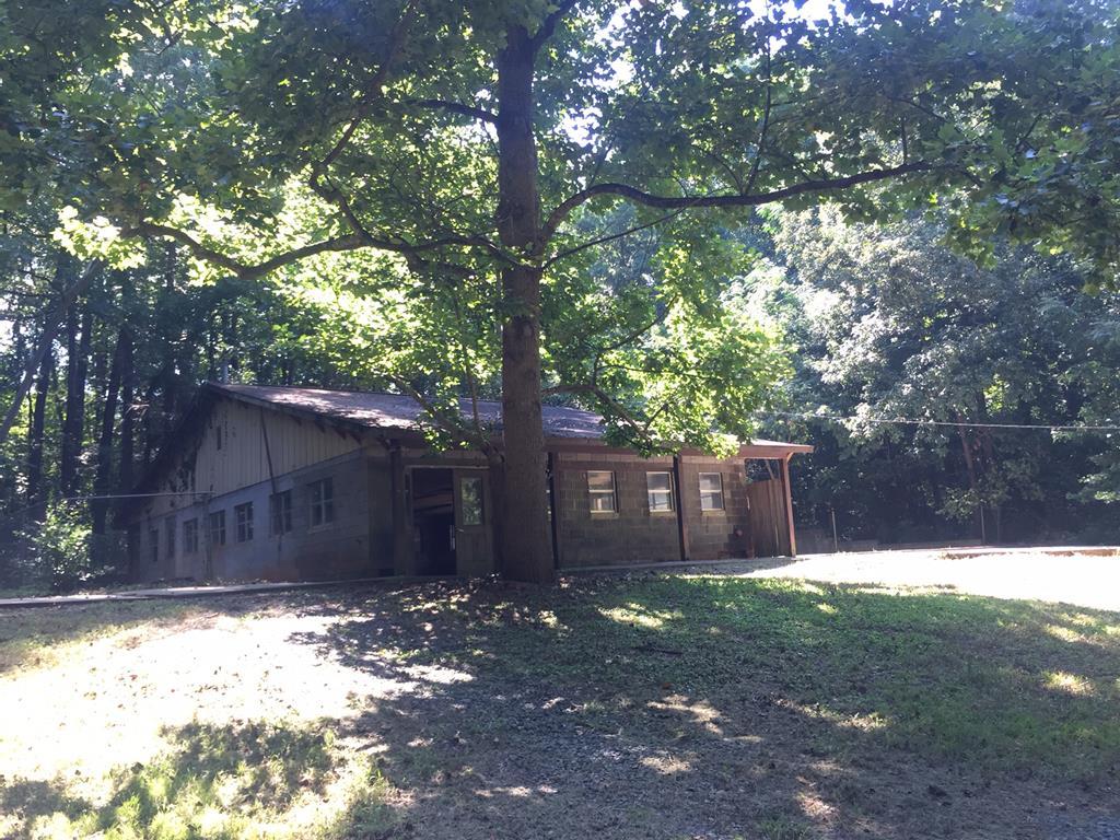 6875 Colaparchee Road, Unit 5A Macon, GA 31210 - Photo 39 of 39 a view of a back yard of the house