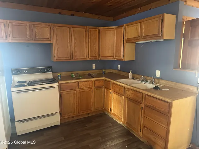 $95,000 | 7 Willow Street, Hoosick Falls, NY 12090