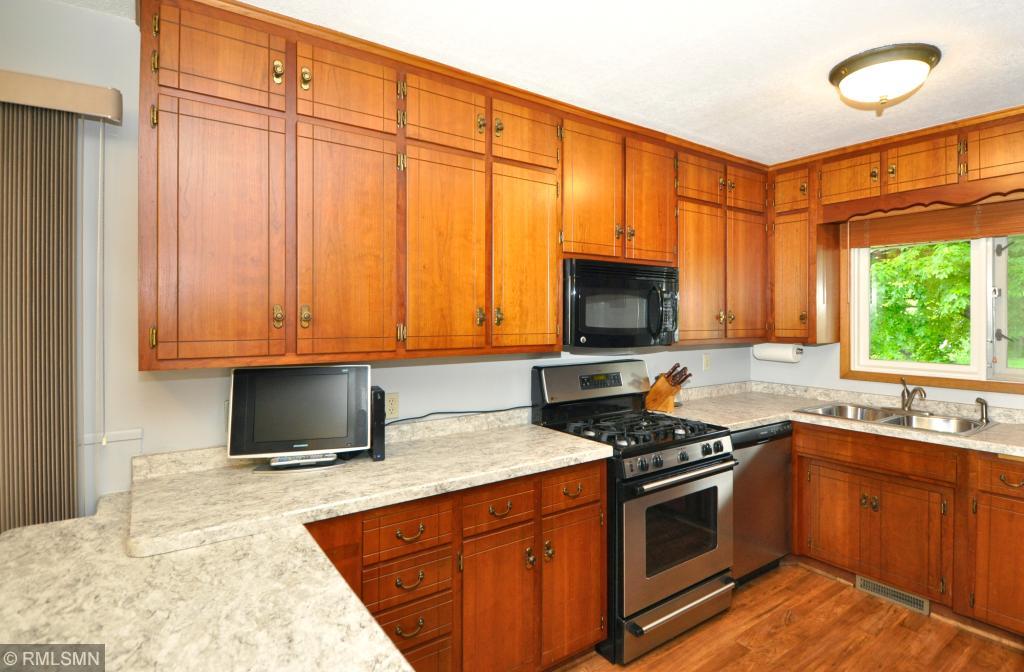 617 18th Avenue Southwest Rochester, MN 55902 - Photo 5 of 27