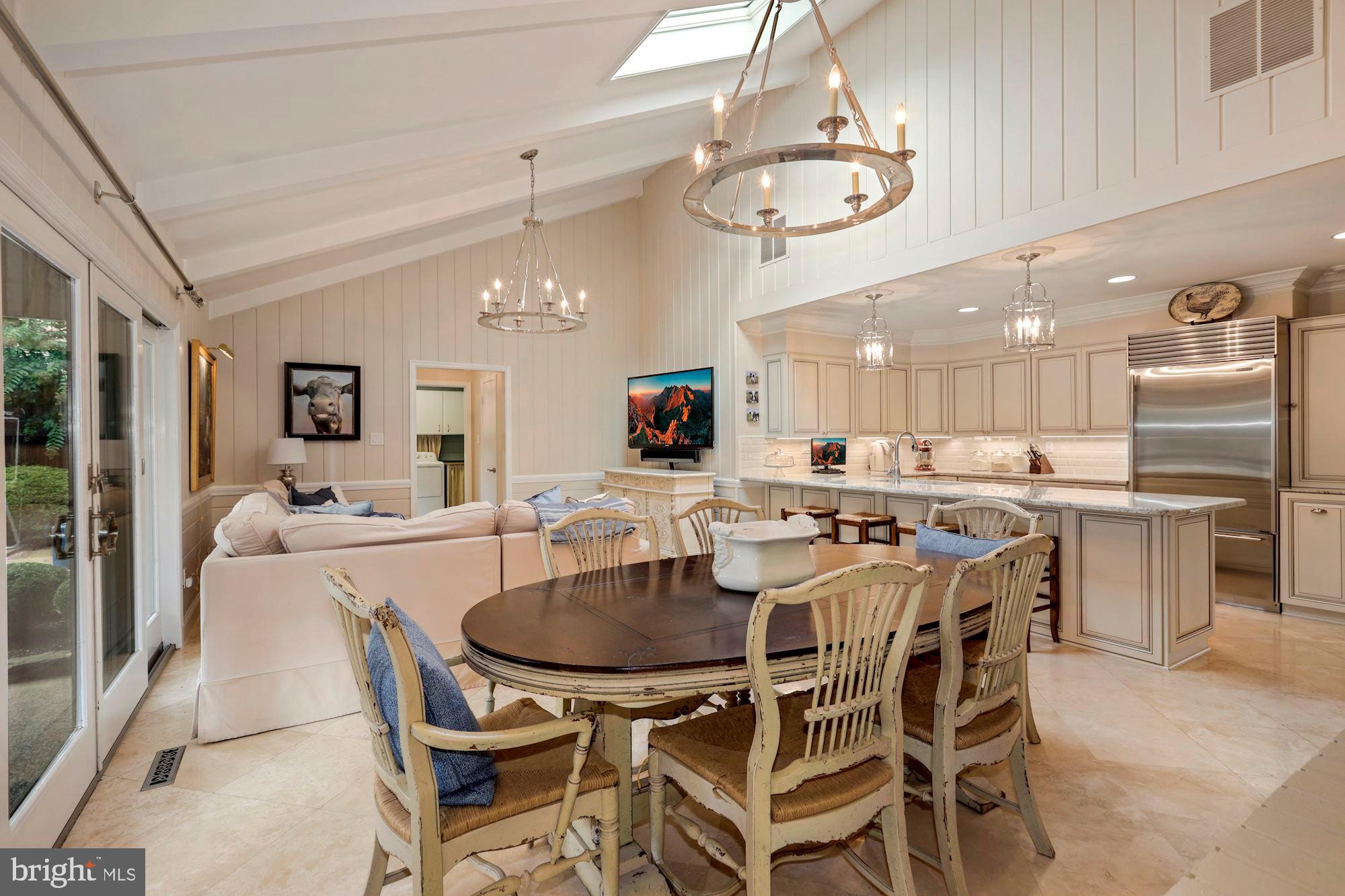 1218 Perry William Drive McLean, VA 22101 - Photo 12 of 37 Breakfast Room