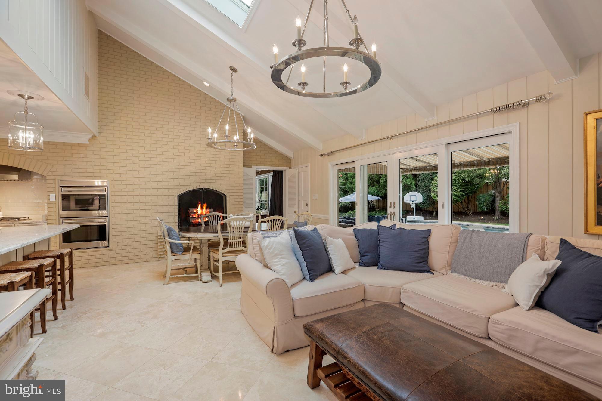 1218 Perry William Drive McLean, VA 22101 - Photo 13 of 37 Family Room