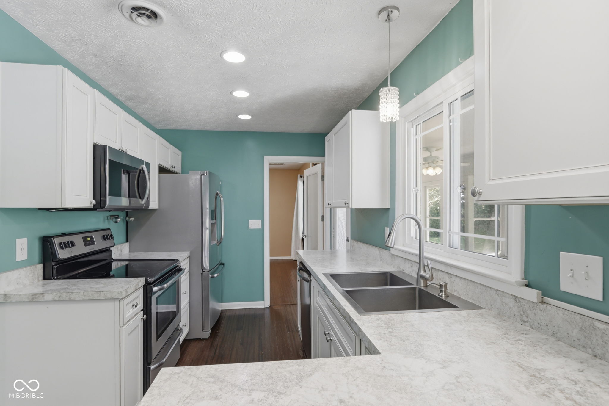 7115 West Ralston Road Indianapolis, IN 46221 - Photo 11 of 37