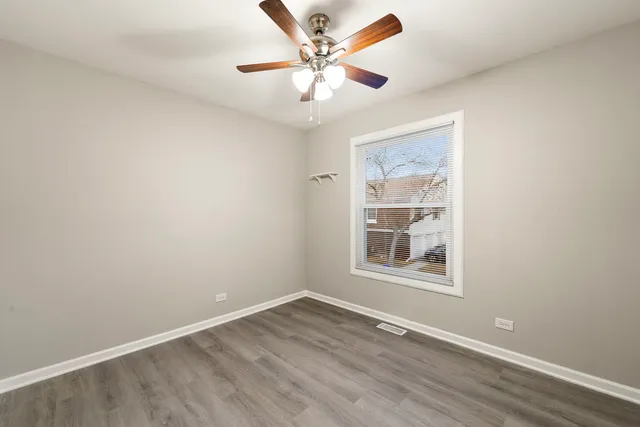 $2,395 | 602 Bryn Mawr Court, Unit 602, Schaumburg, IL 60107