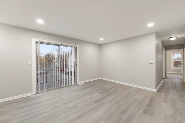 $2,395 | 602 Bryn Mawr Court, Unit 602, Schaumburg, IL 60107