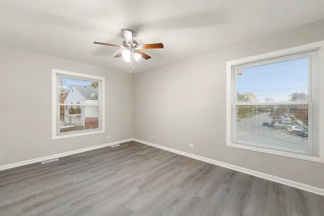 $2,395 | 602 Bryn Mawr Court, Unit 602, Schaumburg, IL 60107