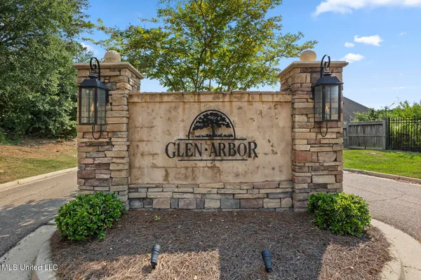 $529,500 | 301 Leland Drive, Brandon, MS 39042